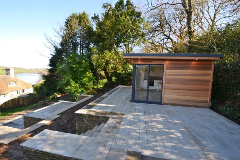 The garden room is in curtilage of a listed building